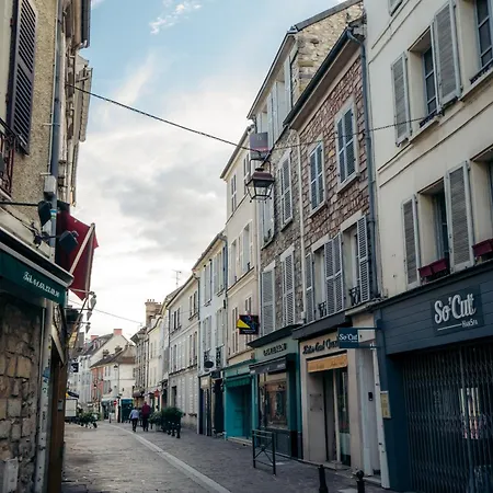 La Salamandre Fontainebleau Exterior photo